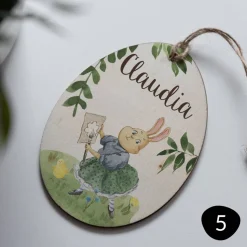 Personalisierte Osteranhänger *Easter Rabbit 2* mit Namen aus Holz / Holzeier als Osterdeko oder Geschenkanhänger