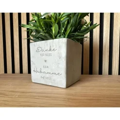 Personalisierter Blumentopf Beton-Optik mit Herz – Geschenk für Hebamme, Erzieherin, Arzt & Kollegin