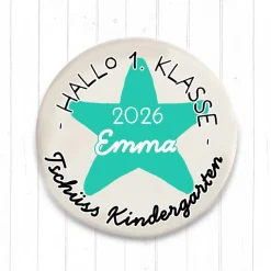 Personalisierter Button Tschüss Kindergarten 2026 | Wunschname & Stern | 9 Farben | 38/59mm