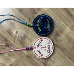 Personalisierter Filz-Anhänger für Schultüte zur Einschulung – Du bist 1. Klasse