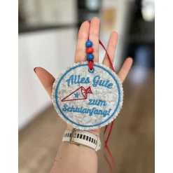 Personalisierter Filz-Anhänger für Schultüte – Einzigartiges Geschenk zur Einschulung 2025