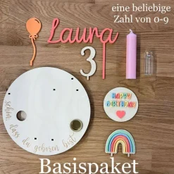 Personalisierter Geburtstagsteller bunt mit Luftballon und Namensstecker
