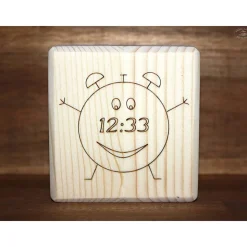 personalisierter Holzwürfel/Erinnerungswürfel mit Geburtsdaten aus Fichtenholz, naturbelassen