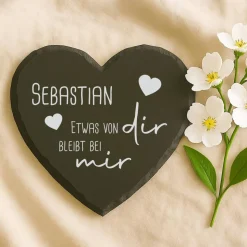 Personalisierter Schieferherz-Gedenkstein mit Gravur – Wetterfester Grabschmuck mit Namen
