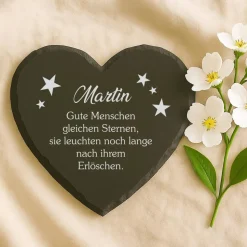 Personalisierter Schieferherz-Gedenkstein mit Gravur – Wetterfester Grabschmuck mit Namen