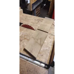 Personalisiertes Abschiedsgeschenk – Eichenholz-Wandflaschenöffner mit Gravur für den Ruhestand! +++