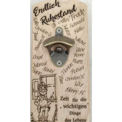 Personalisiertes Abschiedsgeschenk – Eichenholz-Wandflaschenöffner mit Gravur für den Ruhestand! +++