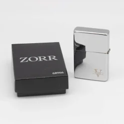 Personalisiertes Benzin Sturmfeuerzeug Chrom – Monogramm & Name, für Rechts- oder Linkshänder, Geschenkbox