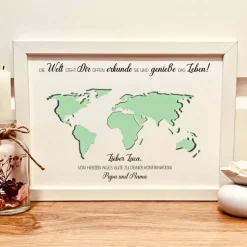Personalisiertes Erinnerungsstück zur Konfirmation | Geldgeschenk im Bilderrahmen mit Weltkarte Abendteurer