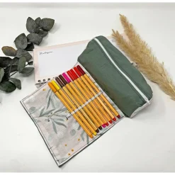 personalisiertes Federmäppchen Schule - grün - Stiftemäppchen mit Namen Gummiband, Geschenk Studentin, Mäppchen Mädchen