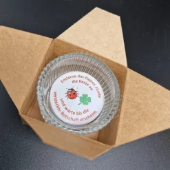 Personalisiertes Gastgeschenk zum runden Geburtstag – Teelicht mit Botschaft als Tischdeko & Andenken