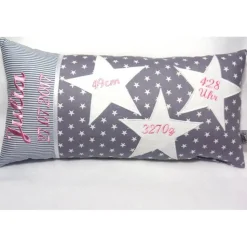 Personalisiertes Geburtskissen bestickt – Namenskissen mit Geburtsdaten für Jungen & Mädchen – Geschenk zur Geburt oder Taufe – Stickfarben wählbar