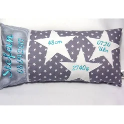 Personalisiertes Geburtskissen bestickt – Namenskissen mit Geburtsdaten für Jungen & Mädchen – Geschenk zur Geburt oder Taufe – Stickfarben wählbar