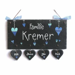 Personalisiertes Haustürschild Familie – Edles Schieferschild mit Herzanhänger & Name, handgefertigt, wetterfest, exklusiv, einzigartig, individuell - Familiengeschenk Türschild