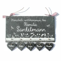Personalisiertes Hochzeitsgeschenk: Türschild aus Schiefer mit Namen & Herzanhänger