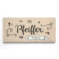 Personalisiertes Holz Türschild Familie – Geniales Geschenk zur Hochzeit mit Namen & Herzanhängern