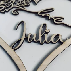 Personalisiertes Holzherz als Hochzeitsdekoration oder Geschenk zum Valentinstag, Herz mit Rose Love und Namen