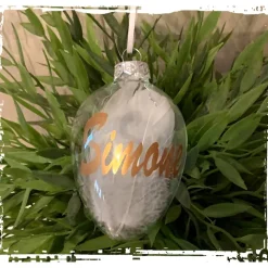 Personalisiertes Osterei aus Glas mit weißer/rosa Feder - zum hängen und legen!