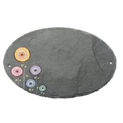 Personalisiertes ovales Schieferschild Familie – Handbemaltes Haustürschild mit Retroblumen