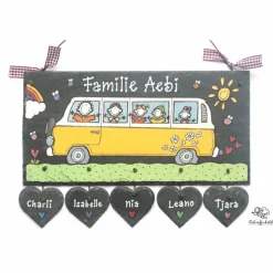Personalisiertes Schiefer Türschild Familie – Handgemachtes Namensschild mit Herzanhängern, wetterfest & individuell gestaltet