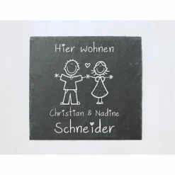 Personalisiertes Schieferschild für Paare – Handgemachtes Türschild mit Namen und Figuren, Geschenk zur Hochzeit, Einzug & Valentinstag
