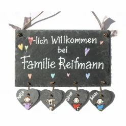 Personalisiertes Schieferschild Familie – Willkommensschild mit Herzanhänger, Namensschild individuell