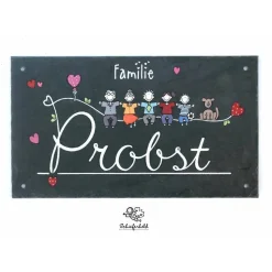 personalisiertes Schieferschild für Familien personalisiert mit Name und Figuren, dekoratives Haustürschild aus Schiefer