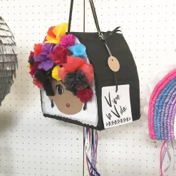 Piñata Frieda