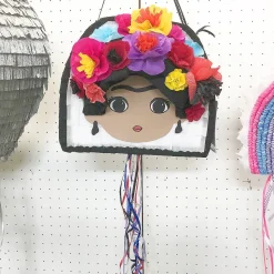 Piñata Frieda