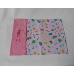 Platzset Schule mit Wunschnamen – Personalisiertes Geschenk zur Einschulung Artikelnr.PS 185