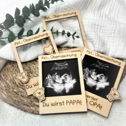 Polaroid Holzrahmen Schwangerschaft verkünden mit Gravur, nachhaltig gelasert, 12 x 9 cm