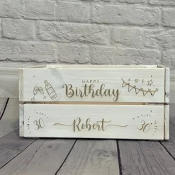Präsentkorb zum Geburtstag, Geschenkkorb mit Wunschgravur, Name und Alter und Wunschmotive, Geschenk Geburtstag