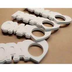 Raysin Schriftzug "OMA" für Schokokugeln