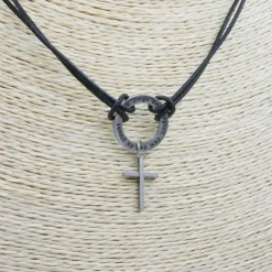 Ring des Glaubens dein Konfirmationskreuz einmal anders,  mit Leder