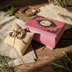 Ringbox hellrot Holz mit Ringkissen personalisierbar mit Monogramm Datum Ehering Hochzeit Ringkästchen Ringträger