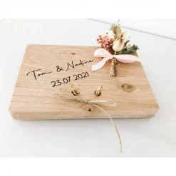 Ringbrett Ringkissen zur Hochzeit aus hochwertigem Eichenholz mit Wunschgravur