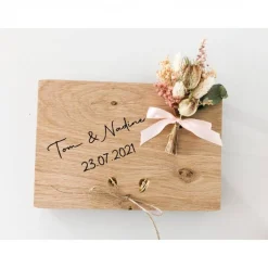Ringbrett Ringkissen zur Hochzeit aus hochwertigem Eichenholz mit Wunschgravur