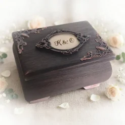 Ringdose braun aus Holz mit Ringkissen personalisierbar mit Monogramm Datum Ringbox Hochzeit Ringkästchen Ringträger