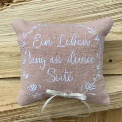 Ringkissen // Ring Kissen // Hochzeit // Heirat // Trauung // bestickt "Ein Leben lang an deiner Seite"
