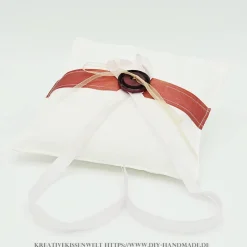 Ringkissen aprikot mit Satinband & Knopf, Unikat, 15x15 cm, handgemacht