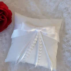 Ringkissen aus Baumwolle rechteckig richtig schön für die Hochzeit Deko schlicht elegant und chic