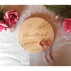 Ringkissen aus Holz "Fern" individualisierbar