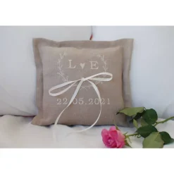 Ringkissen aus Leinen edel personalisiert bestickt