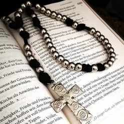Robuster katholischer Rosenkranz aus Edelstahl – 50 cm