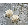 Romantische Ohrringe silberfarben mit creme weißer Blüte Brautschmuck vintage wedding