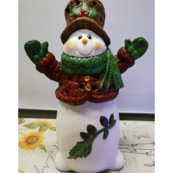 Romantischer Schneemann aus Keramik zum Beleuchten