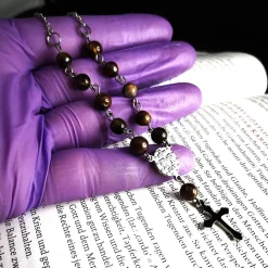 Rosenkranz-Halskette aus Edelstahl mit Steinperlen – Spiritualität & Stil vereint