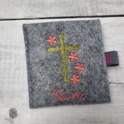 Rosenkranztasche Kreuz mit  Blumen und Name