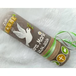 RUSTICA, Rustikal, Taufkerze, Friedenstaube, Taube, Margerite Blume, Mädchen, Junge, grün - gelb, Wachsbeschriftung, Far