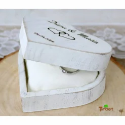 Rustikale RINGBOX aus HOLZ Herz Ringkissen Shabby Chic Weiß + GRAVUR Vintage Hochzeit Ringkästchen für Eheringe Ringscha